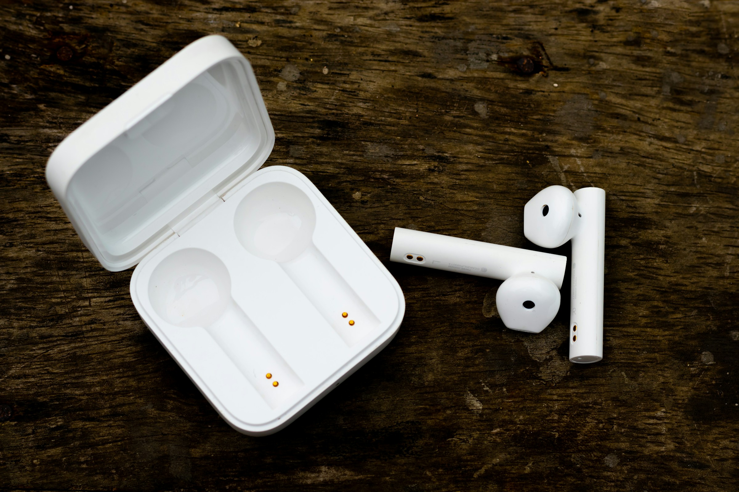 ear buds 3